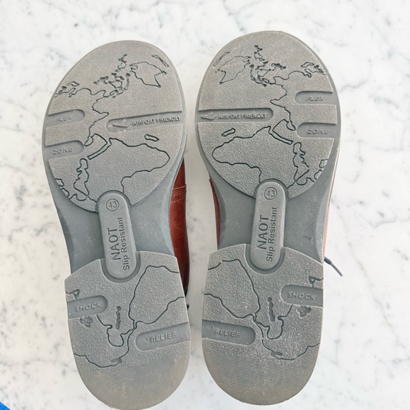 Naot Chief Oxford Soft Chestnut Leather Soft Ink Leather Mens Size 10 - Picture 8 of 15